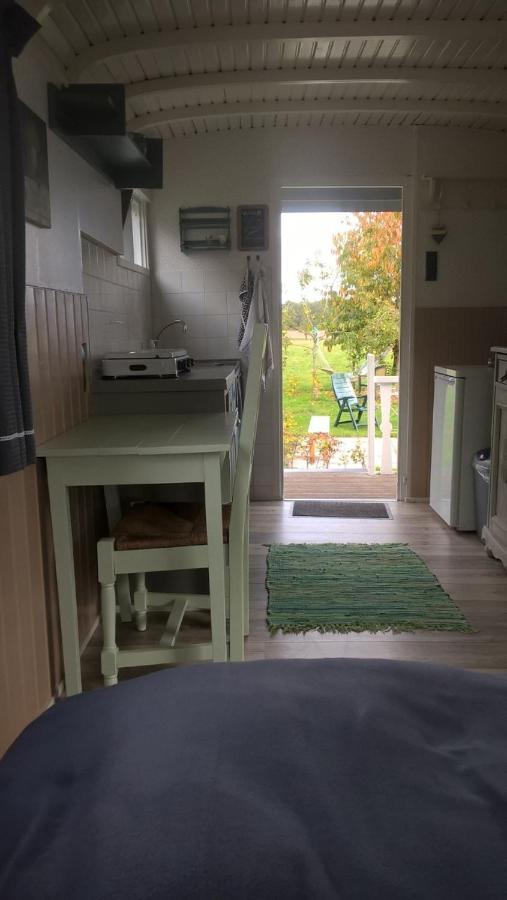 Pipowagen Elsebein Groningen Westerwolde Unieke Ligging Met Eigen Tuin En Vrij Uitzicht Over Veld Naar Natuurgebied Onstwedde Exterior foto